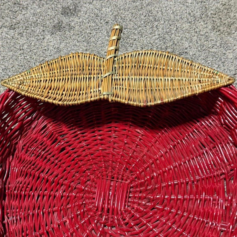 Vintage Red Apple Shaped Wicker Basket Fruit Decor Farmhouse Kitchen 17
